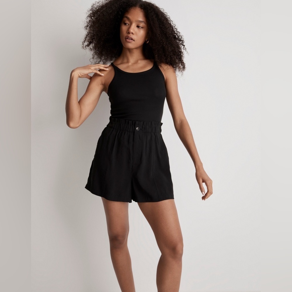 Madewell Seamed Pull-On Paperbag Shorts in Softdrape